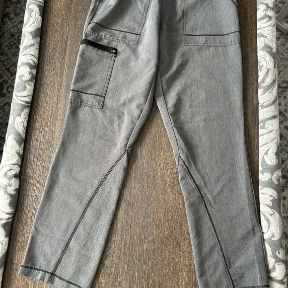 Scrub set bundle - Picture 4 of 11